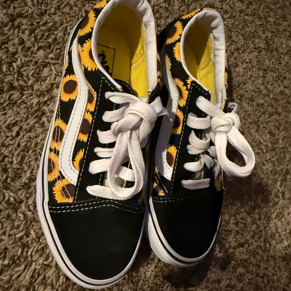 Vans Kids Sneakers with Sunflower Design
